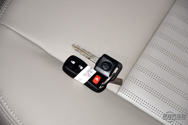 2015款 1.6L 手動豪華版