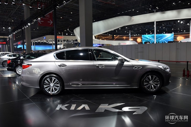 2015款 3.8L 尊貴版