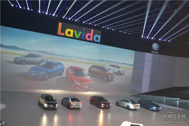 2015款  230TSI 手動豪華版