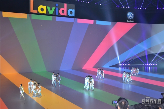 2015款  230TSI 手動豪華版