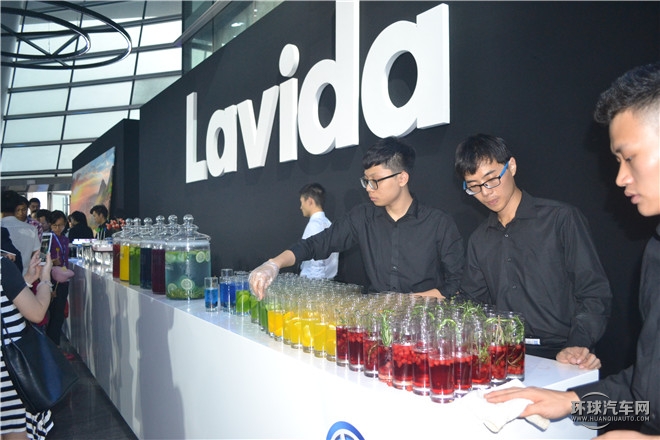 2015款  230TSI 手動豪華版