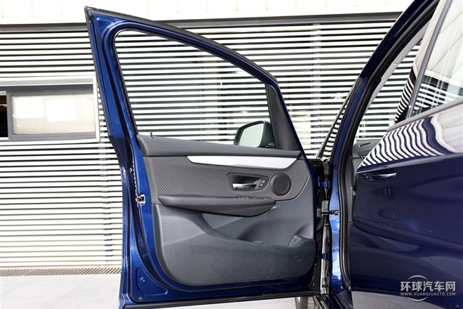 2015款 218i 領先型