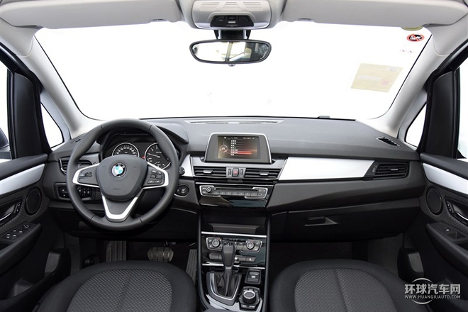 2015款 218i 領先型