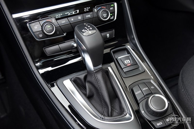 2015款 218i 領先型