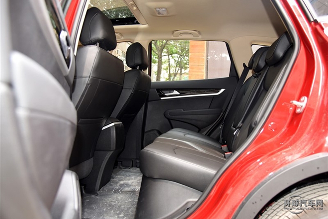 2015款 2.0L 手動閱兵版