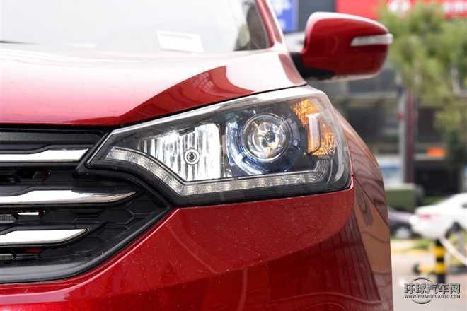 2015款 2.0L 手動閱兵版