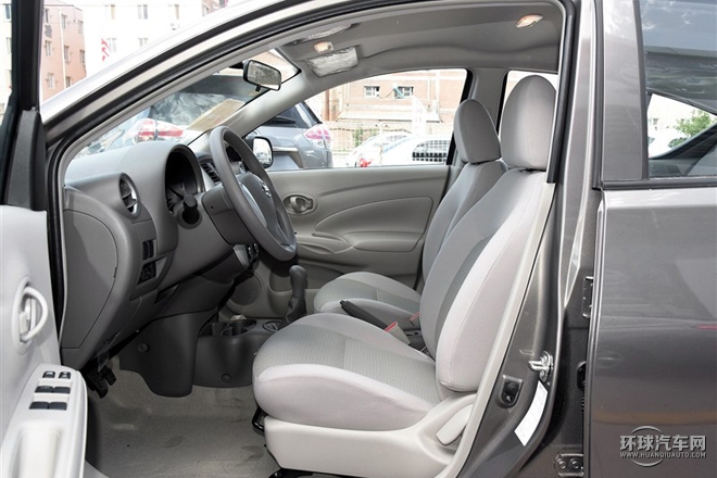 2015款 1.5XE 手動(dòng)大師版