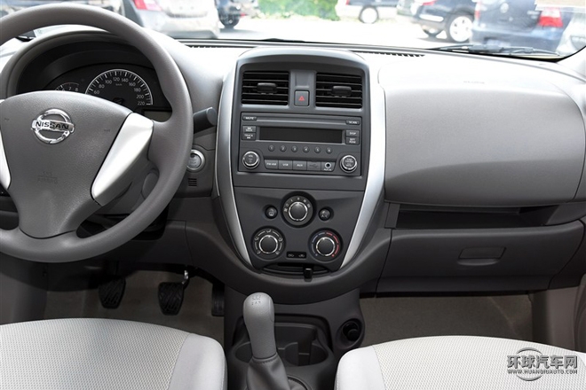 2015款 1.5XE 手動大師版