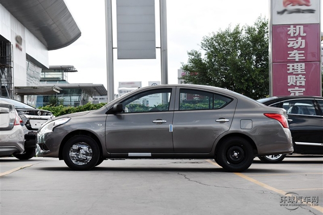 2015款 1.5XE 手動大師版