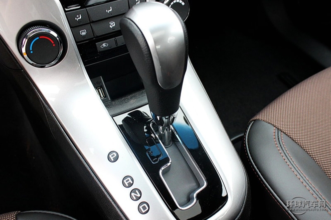 2015款 掀背 1.6L 自動(dòng)舒適版