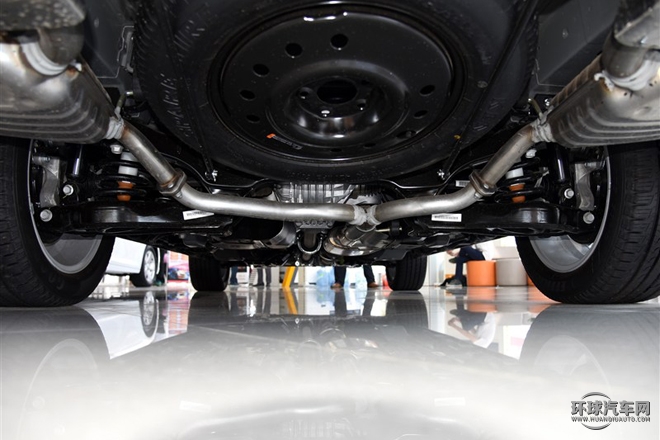 2015款 2.4L 四驅旗艦版 7座