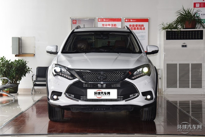 2015款 2.0T 四驅(qū)豪華型