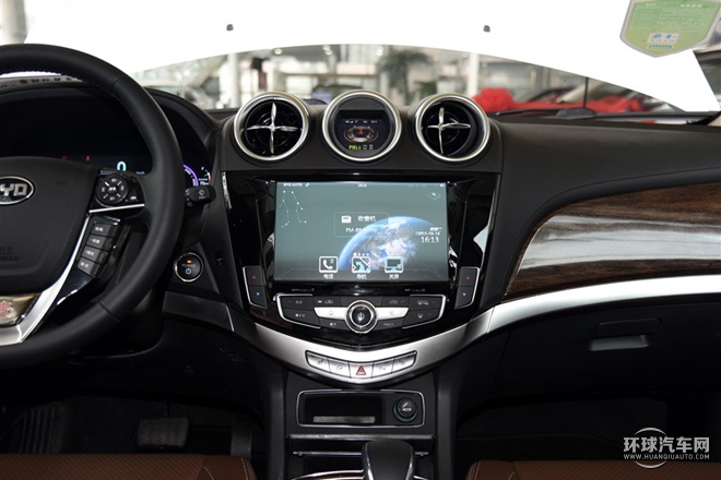 2015款 2.0T 四驅旗艦型