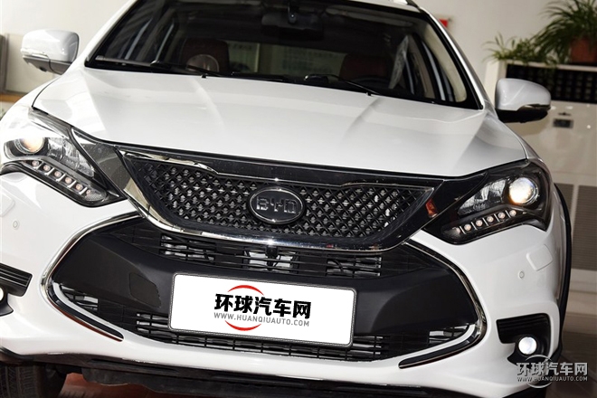 2015款 2.0T 四驅(qū)旗艦型