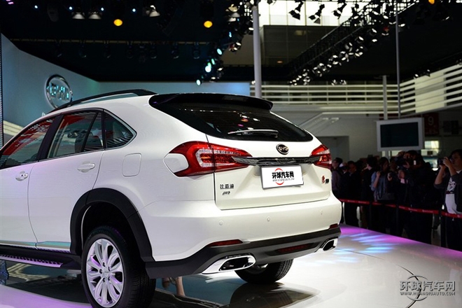 2015款 2.0T 四驅尊貴型