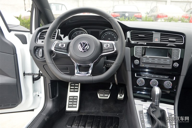 2015款 1.4T 自動R-Line