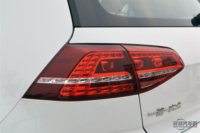 2015款 1.4T 自動R-Line