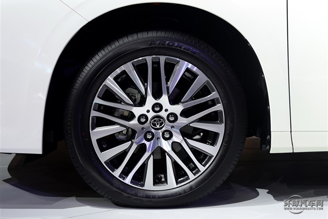 2015款 3.5L 尊貴版