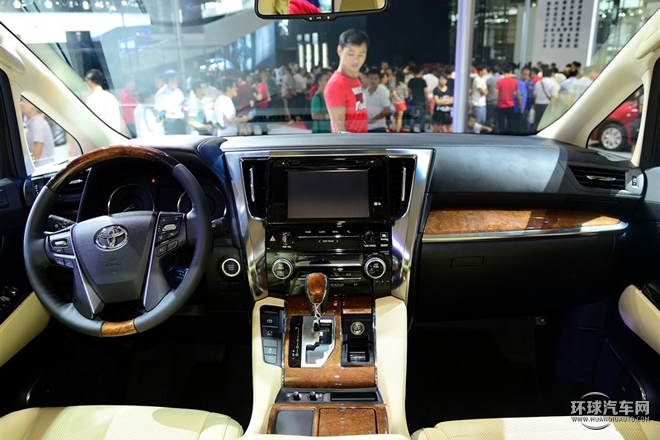 2015款 3.5L 尊貴版