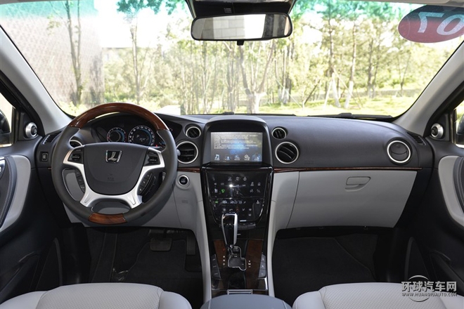 2015款 2.2T 四驅(qū)旗艦型