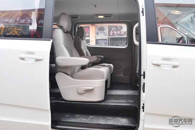 2015款 2.0T 自動(dòng)紀(jì)念版