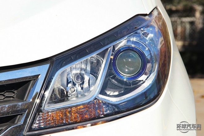 2015款 2.0T 自動(dòng)紀(jì)念版