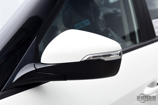 2015款 1.6L 自動兩驅致尚版