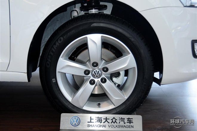 2015款 1.6L 手動舒適型