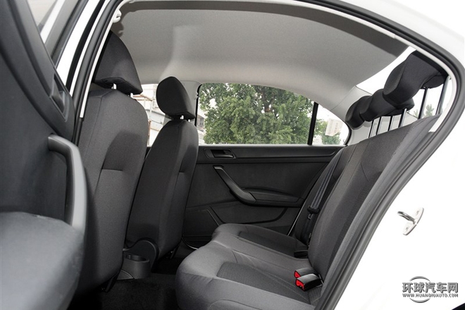 2015款 1.6L 自動風尚型