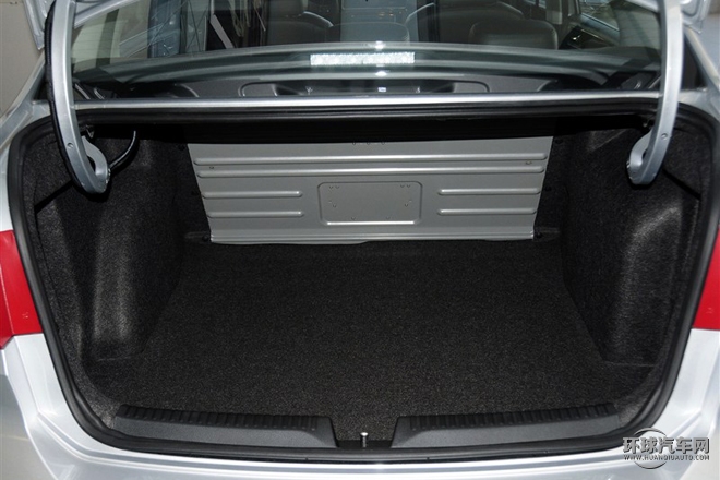 2015款 1.6L 自動豪華型