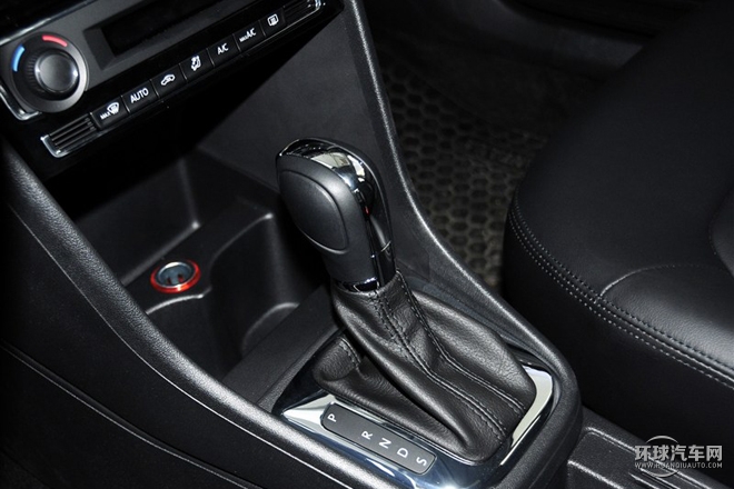 2015款 1.6L 自動豪華型