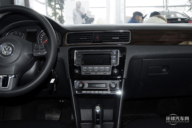 2015款 1.6L 自動豪華型