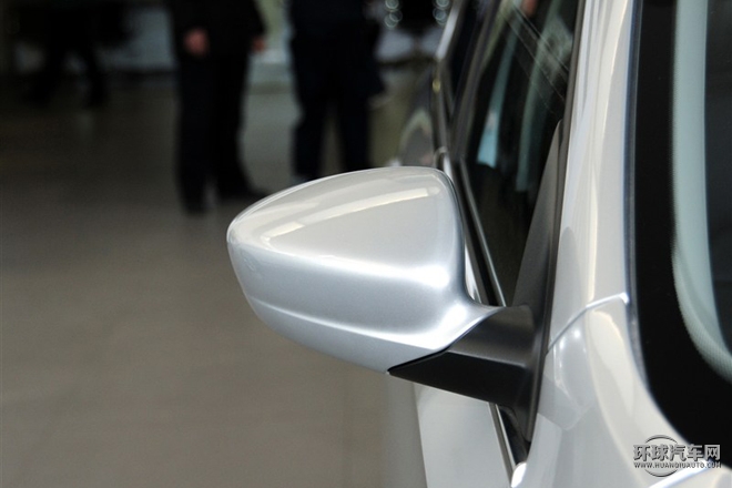 2015款 1.6L 自動(dòng)豪華型