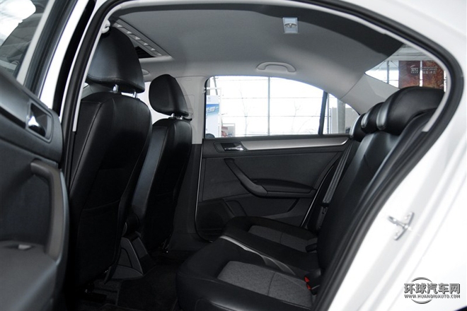 2015款 1.6L 自動舒適型