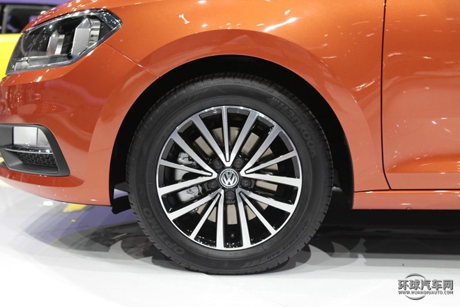 2015款 230TSI DSG豪華型