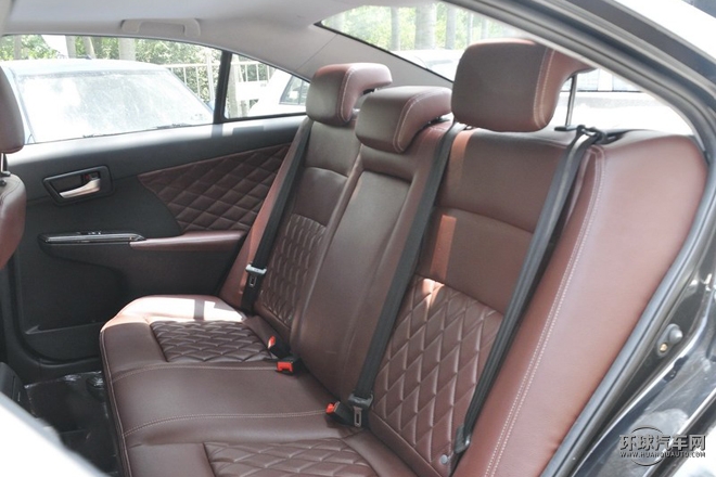 2015款 1.8L 手動豪華型