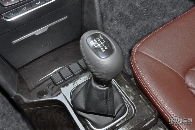 2015款 1.8L 手動豪華型