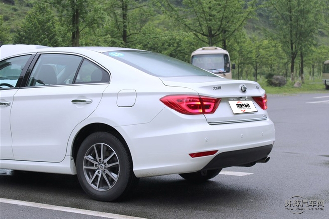 2015款 2.4L 自動旗艦型