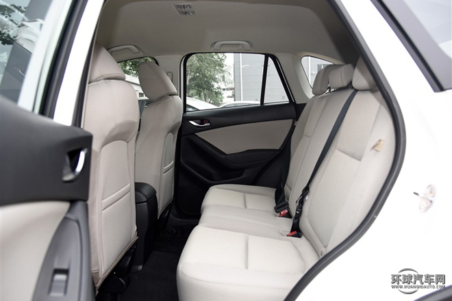 2015款 2.0L 手動兩驅舒適型