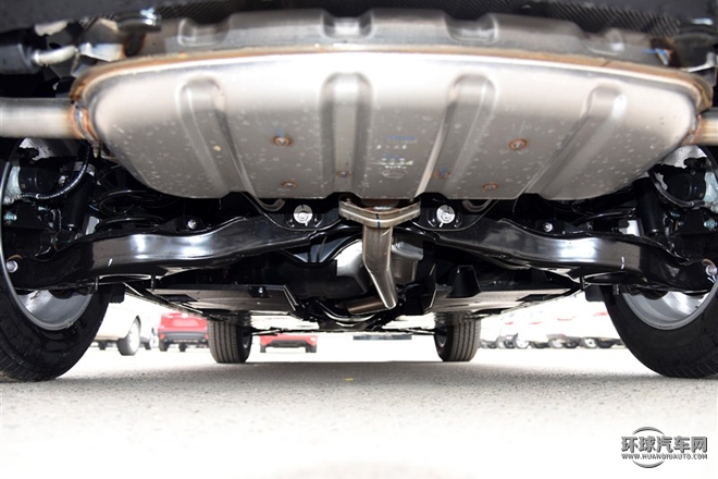 2015款 2.0L 自動兩驅(qū)都市型