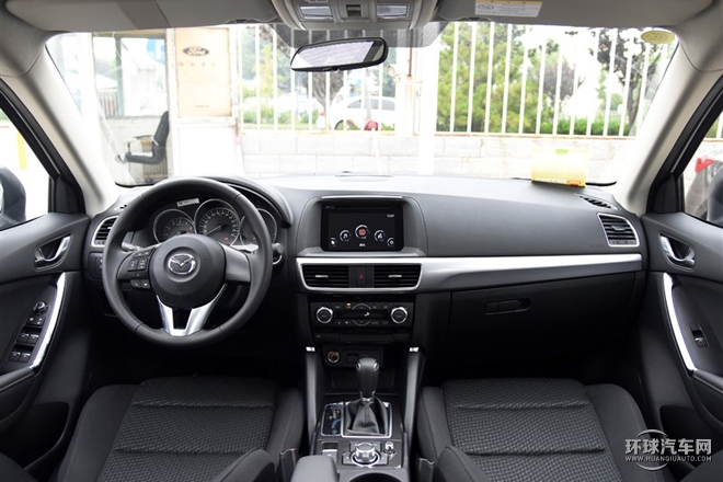 2015款 2.0L 自動兩驅(qū)都市型