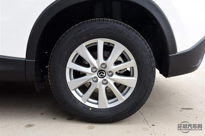 2015款 2.0L 自動兩驅舒適型