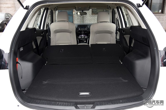 2015款 2.0L 自動兩驅舒適型