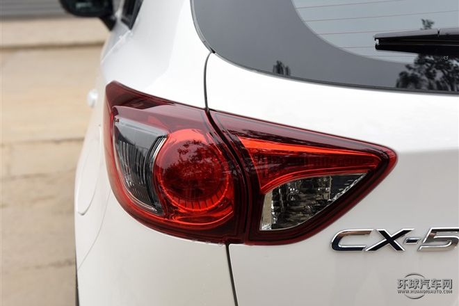 2015款 2.0L 自動兩驅(qū)舒適型