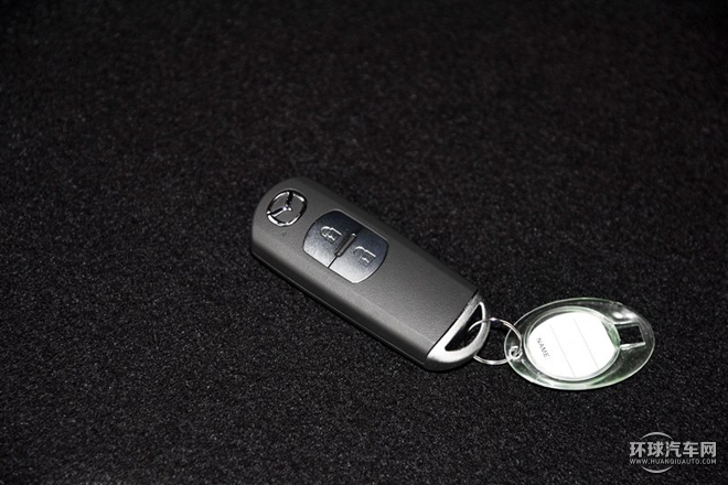 2015款 2.0L 自動四驅豪華型