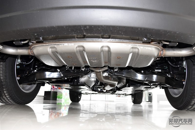 2015款 2.0L 自動四驅豪華型