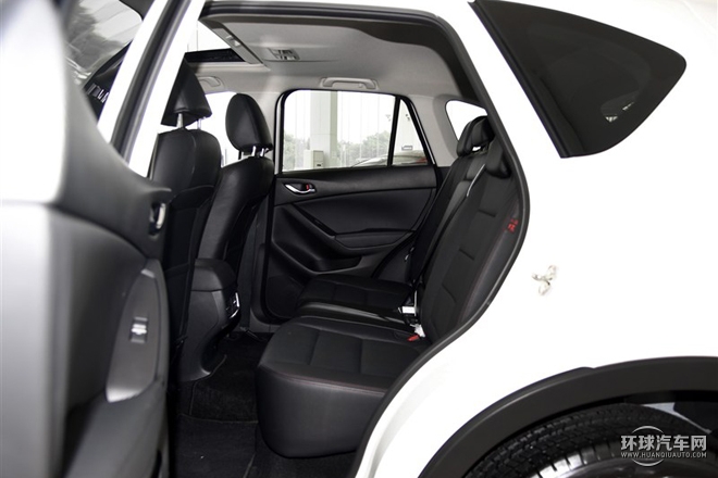 2015款 2.0L 自動四驅豪華型