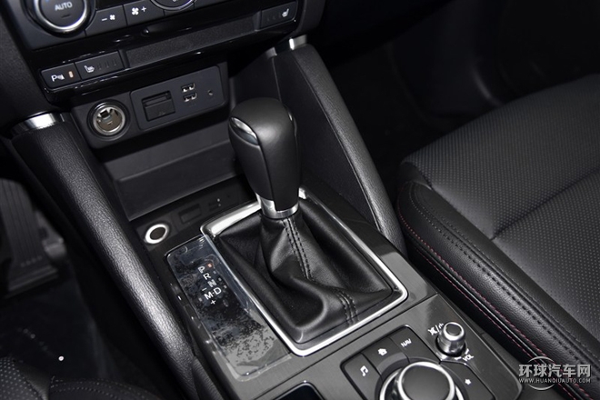 2015款 2.0L 自動四驅豪華型