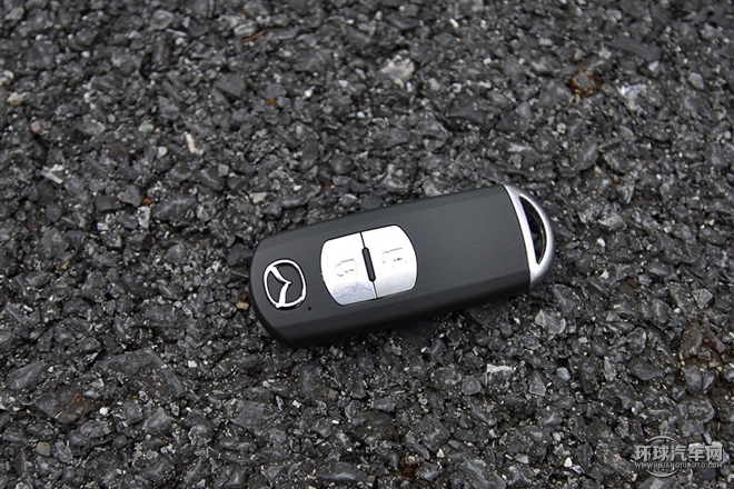 2015款 2.5L 自動四驅旗艦型