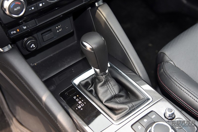 2015款 2.5L 自動四驅尊貴型